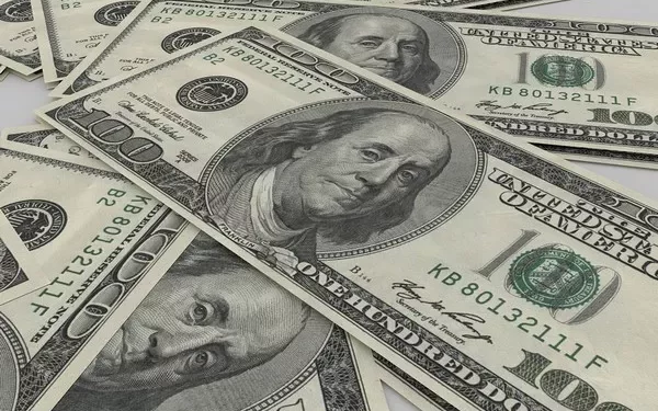 What currency is HKS?