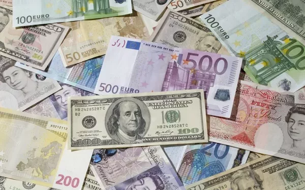 The Bank of England has further suspended the sale of government bonds under its quantitative easing programme