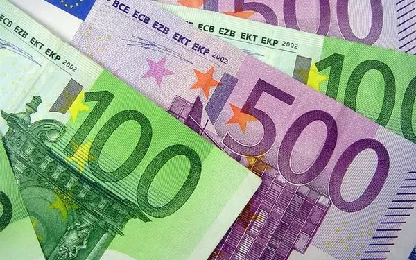 Euro/dollar heading towards parity as ECB continues to tighten policy